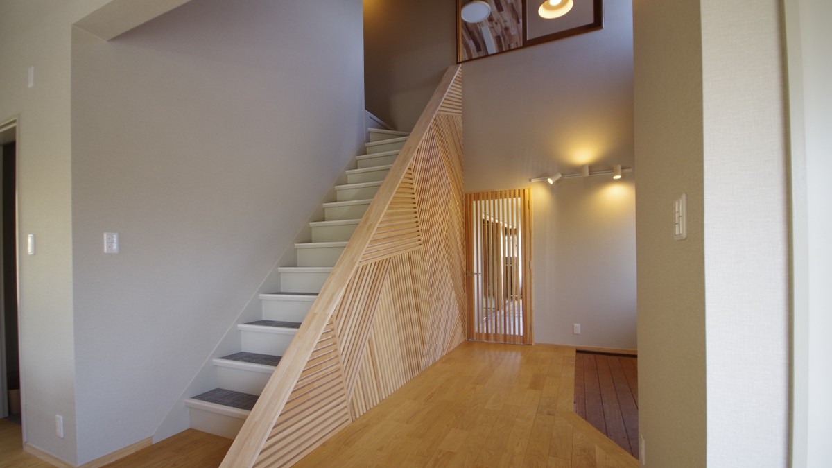 【Villa Koti H】1Fから2Fへの階段