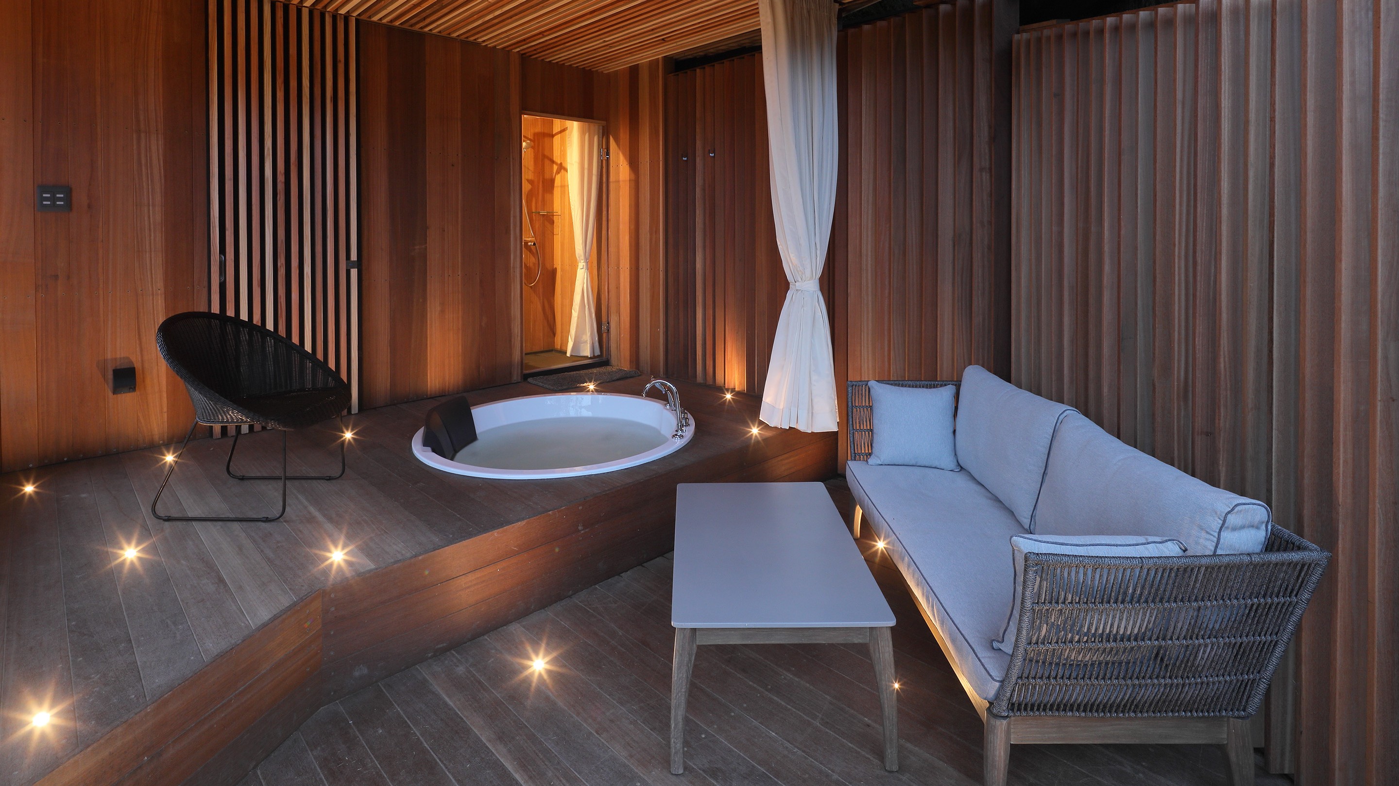 【Tree Koti】テラス＆ジャグジー