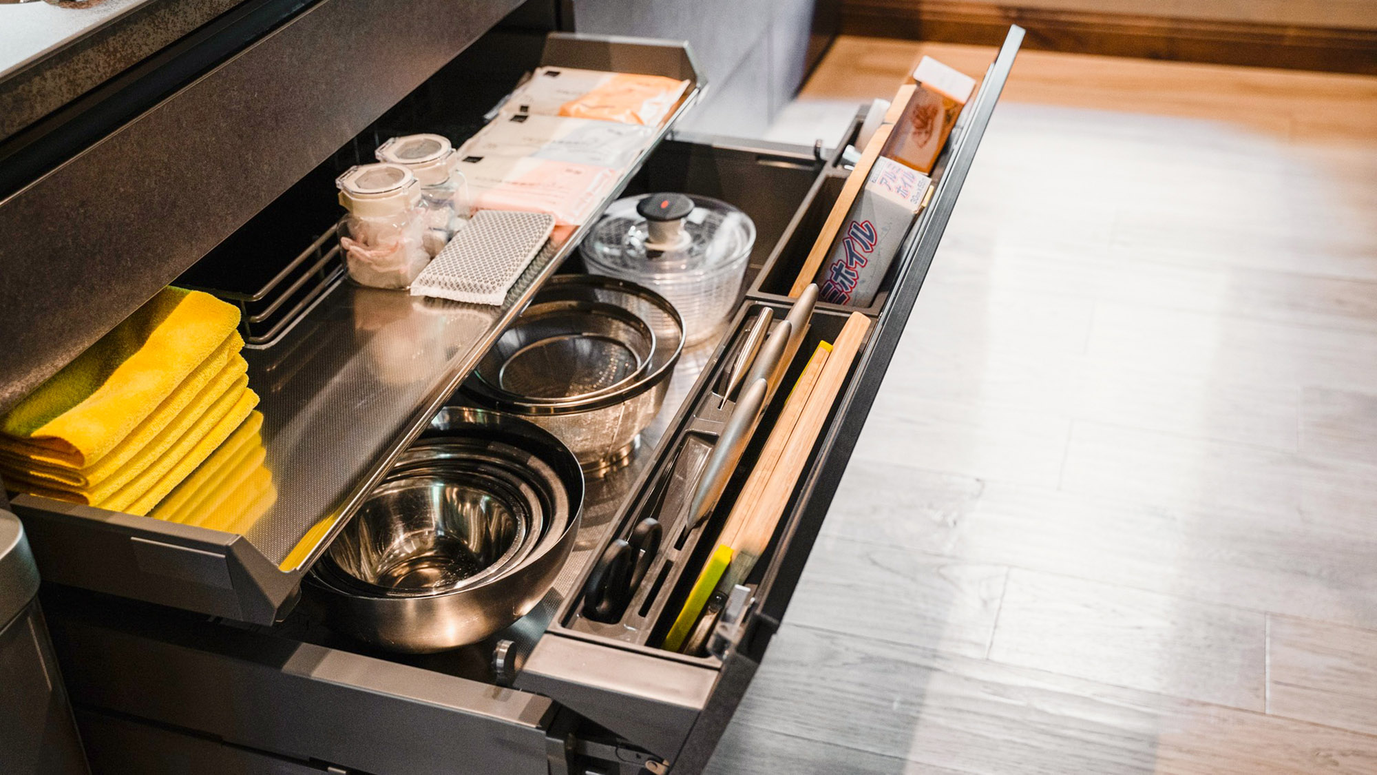 ・【キッチン】調理器具も種類豊富に取り揃えております