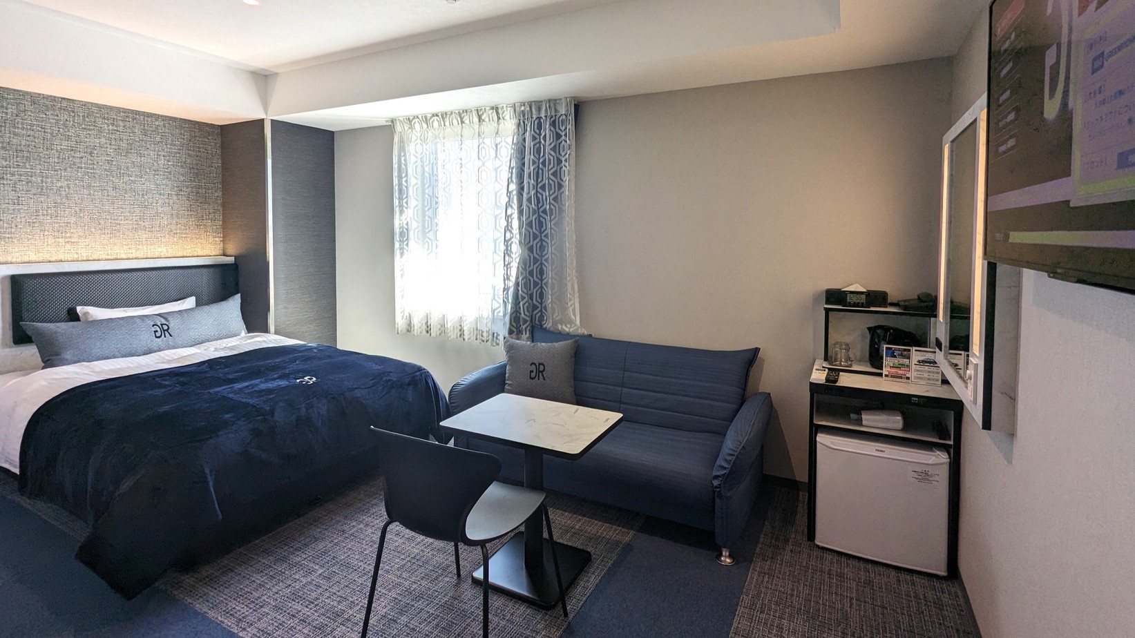 ユニバーサルダブルルーム　140cmダブルベッド（1台）