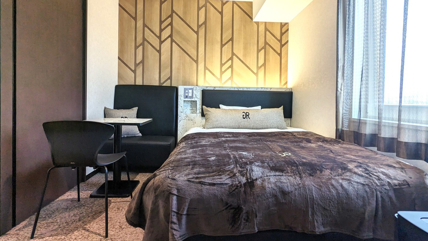 プレミアムダブルルーム（洗面台・バス・トイレ３点独立仕様）