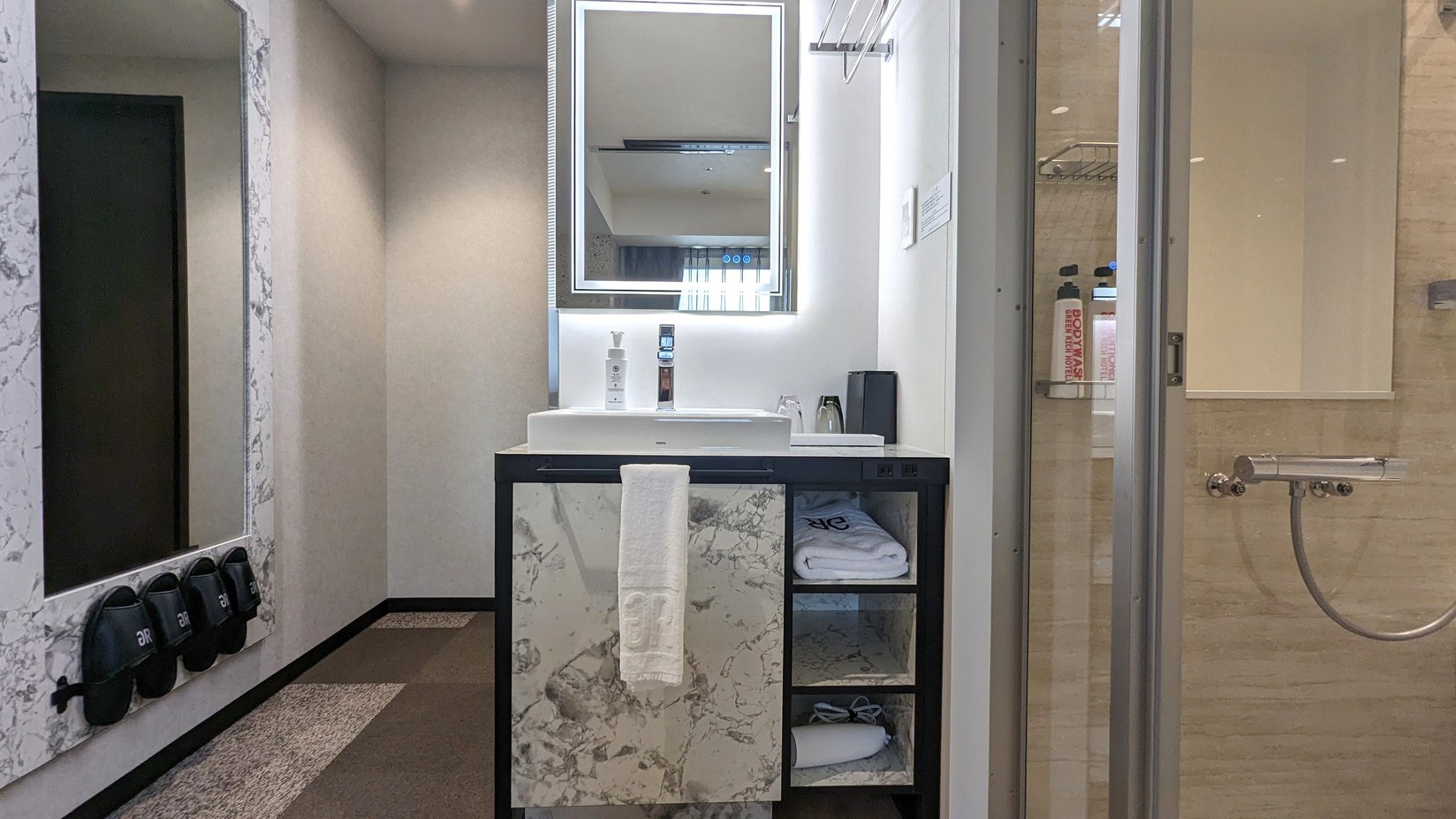 プレミアムダブルルーム（洗面台・バス・トイレ３点独立仕様）