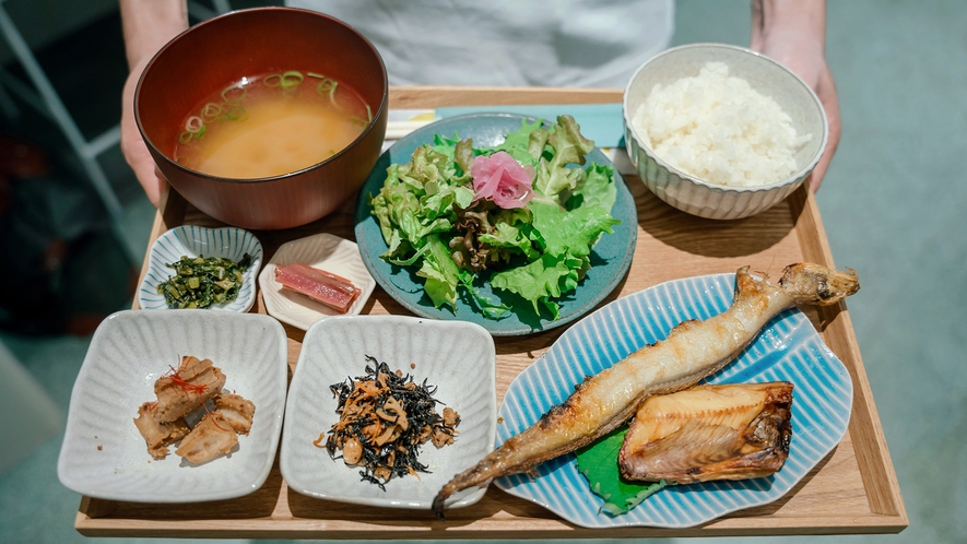 【ご朝食】お魚やお野菜をたっぷり味わえる「富山の本気あさごはん」