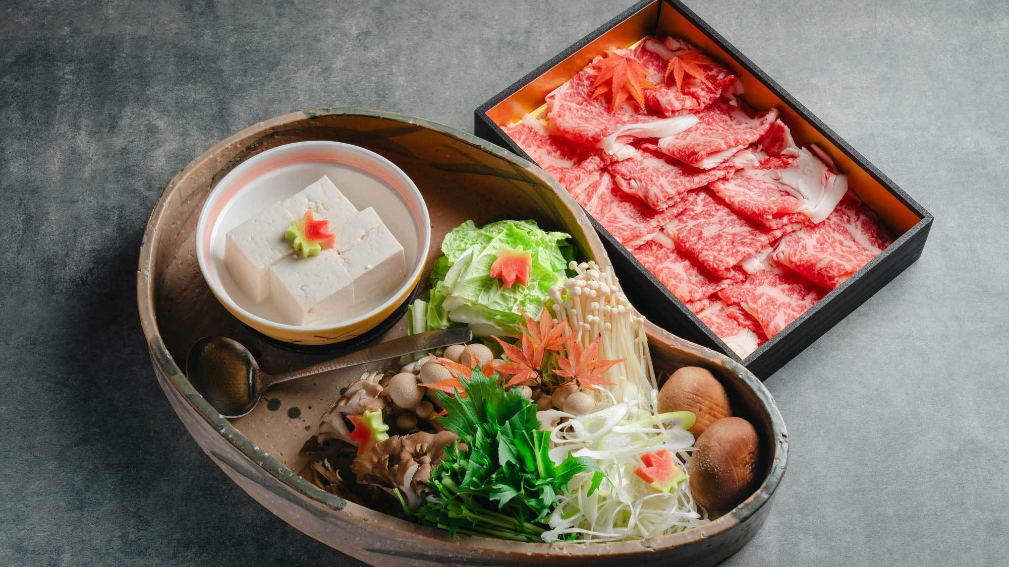 【おおいた和牛の二色鍋】料理人オーナー自慢の4種から選べるお出汁♪部屋食でじっくり味わう（2食付）