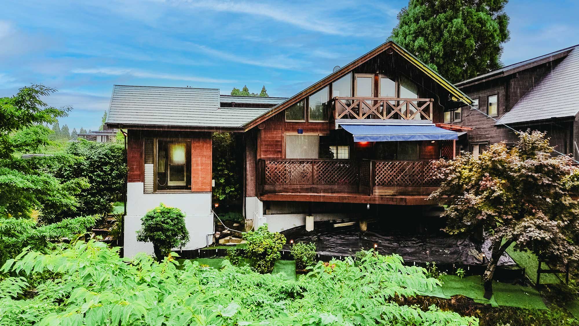 【LuluTerrace】黒川温泉にほど近い別荘地に佇む、温泉付き1棟貸しコテージ。