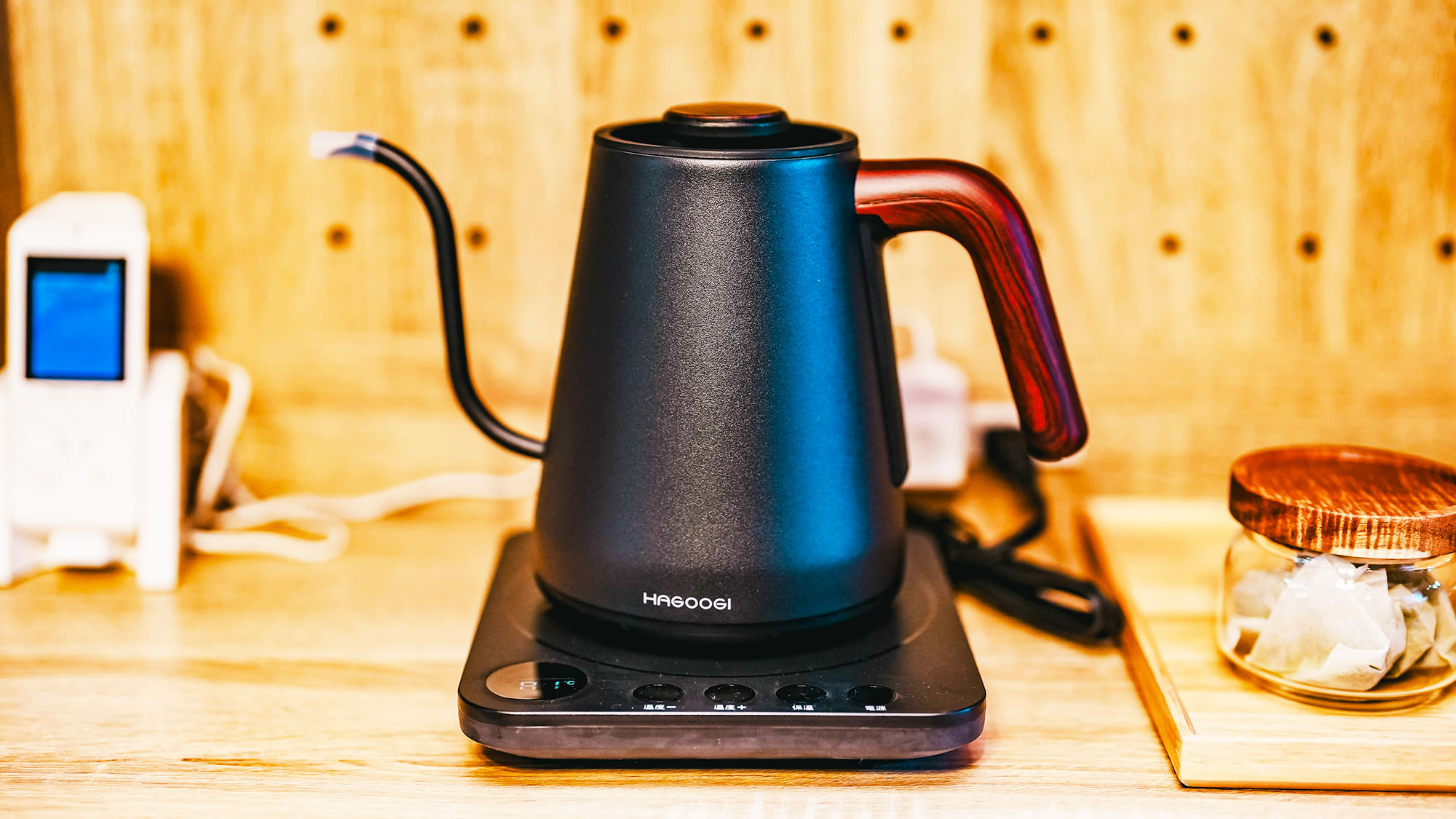 【Marigold】安全に素早くお湯を沸かすことができるポット。お飲み物やカップスープなどに。