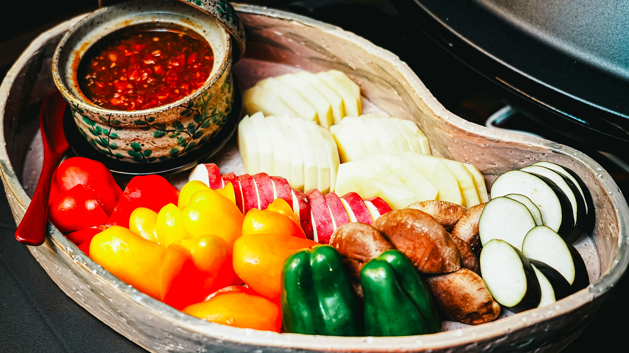 【ご夕食／BBQプラン】阿蘇や九重で獲れた新鮮なお野菜もたっぷりとご用意しております。