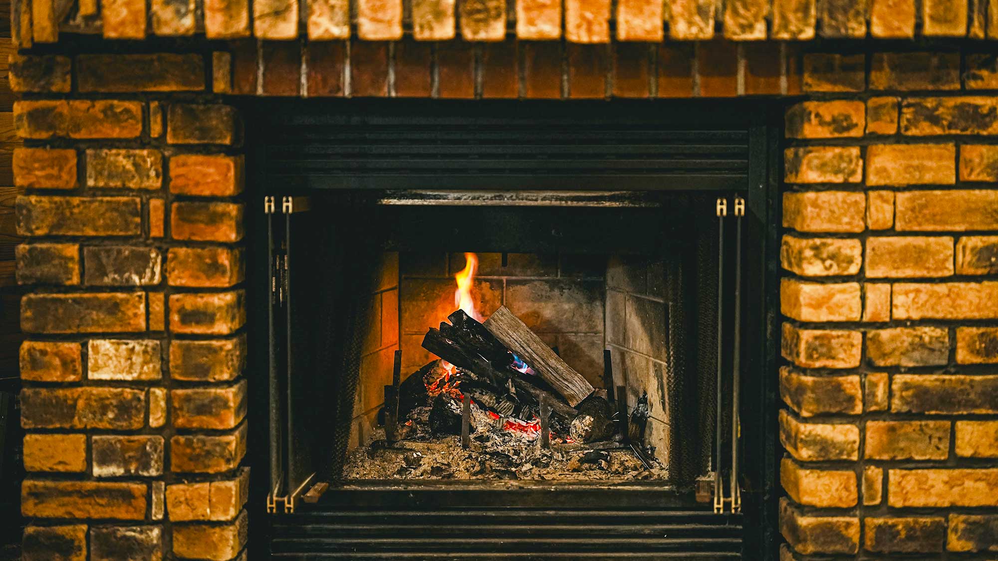 【Marigold】炎の揺らめきを眺めながら、リビングでコーヒータイムはいかがですか？