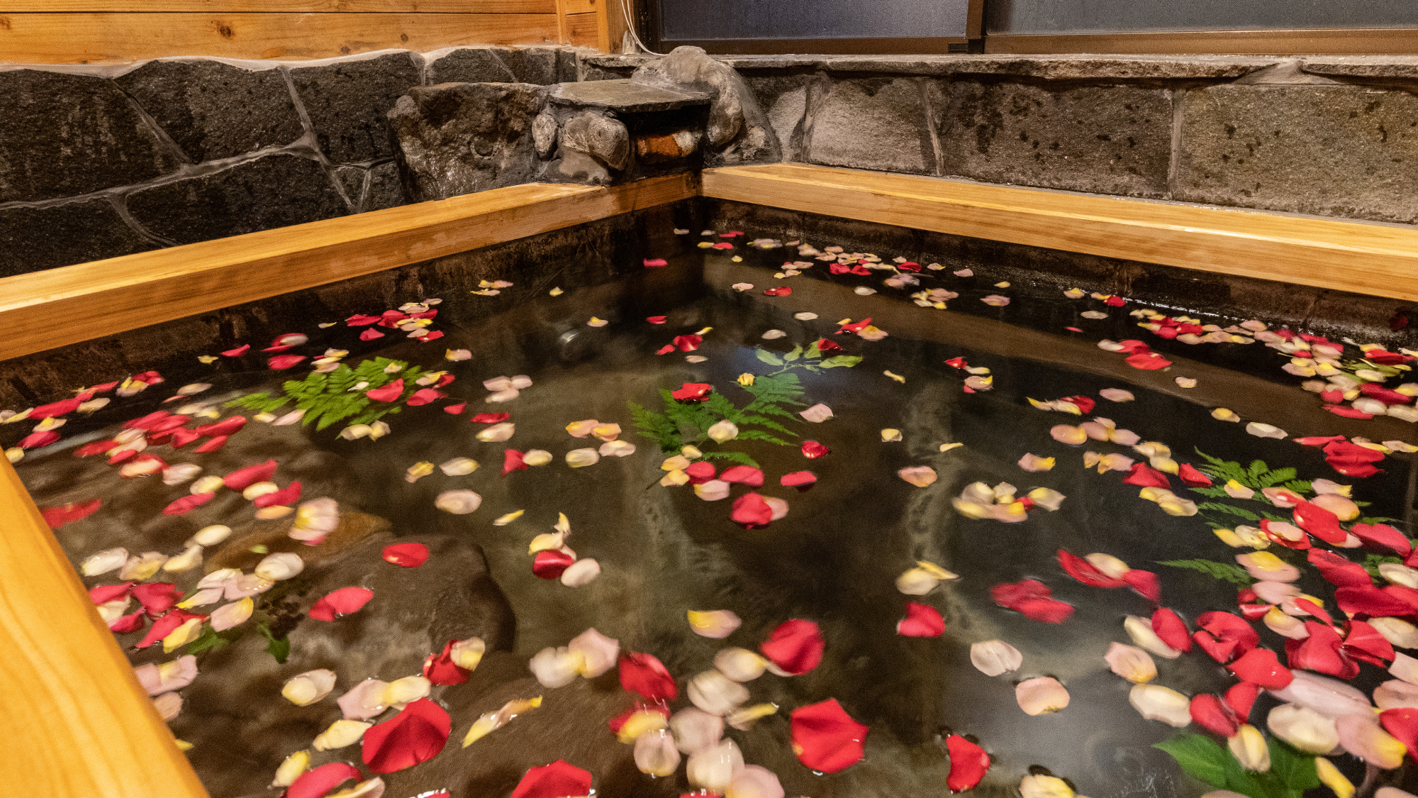 【森の樹木】フラワーバスをオプションでご用意しています。詳しくはお問合せください