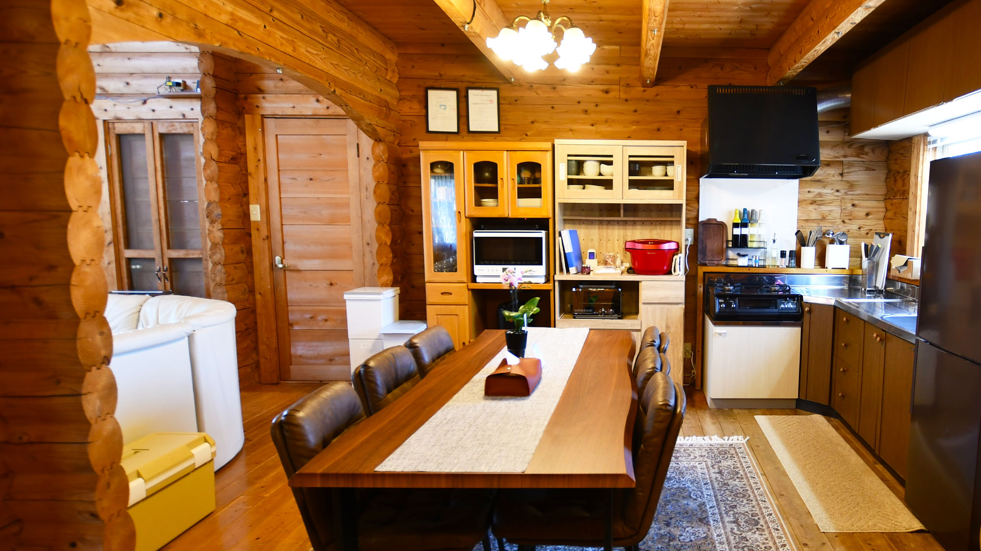 【Marigold】ホットクック、過熱水蒸気オーブンレンジ、ラクックのグリルなどを完備したキッチン。