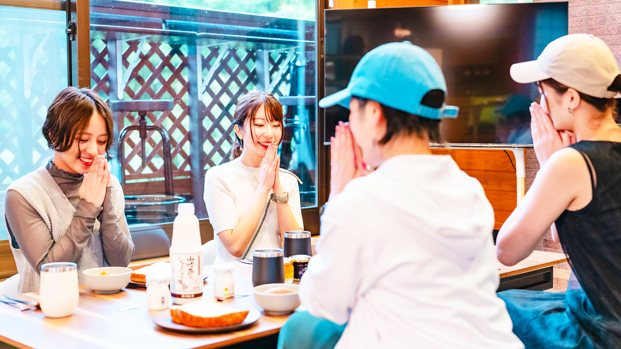 【ご朝食】地元産のこだわり食材をお好みで調理してお召し上がりください。