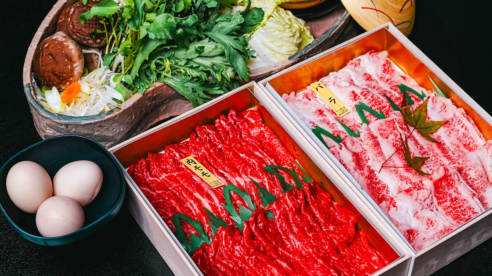 【ご夕食／すき焼き】産山村のブランド牛「放牧あか牛」を使用。お肉本来の旨みをご堪能いただけます。