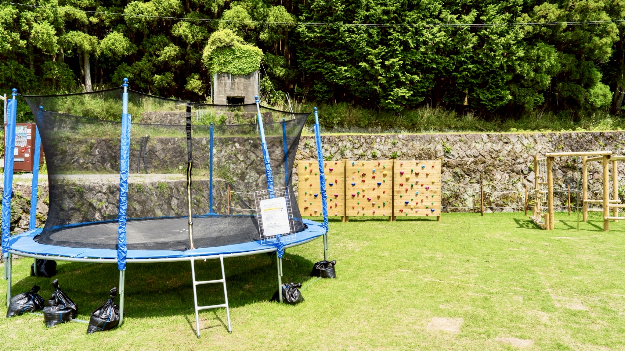 風の響き広場