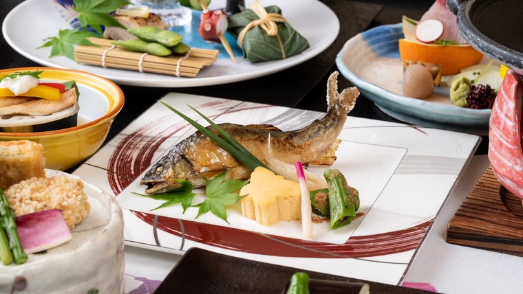 【夏限定/1泊2食】〜濃緑の木々が映える爽やかな彩りとともに味わう夏の味覚〜A5飛騨牛使用の会席料理