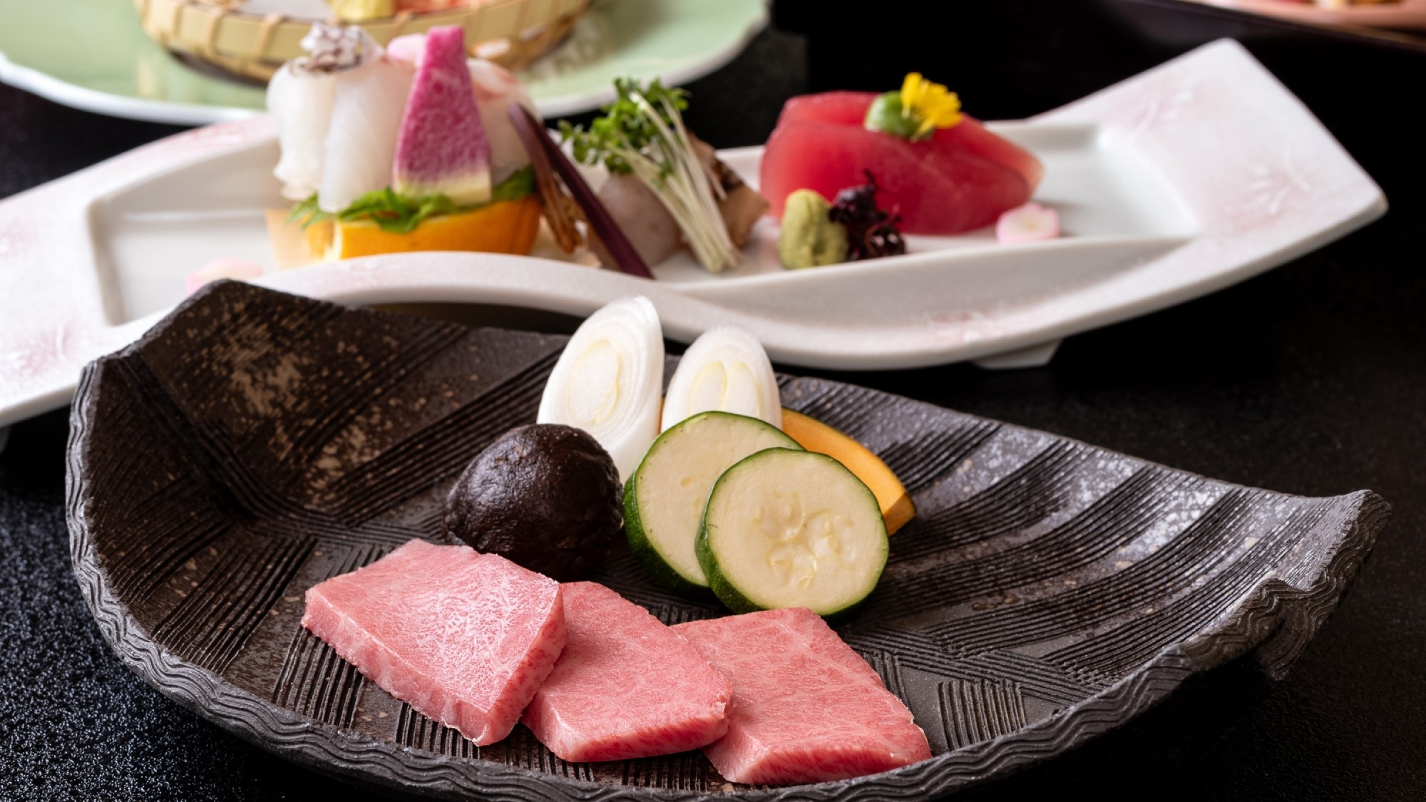 【春限定/1泊2食】〜桜舞う可憐な恵那峡とともに味わう春の味覚〜＜A5飛騨牛使用の基本会席＞