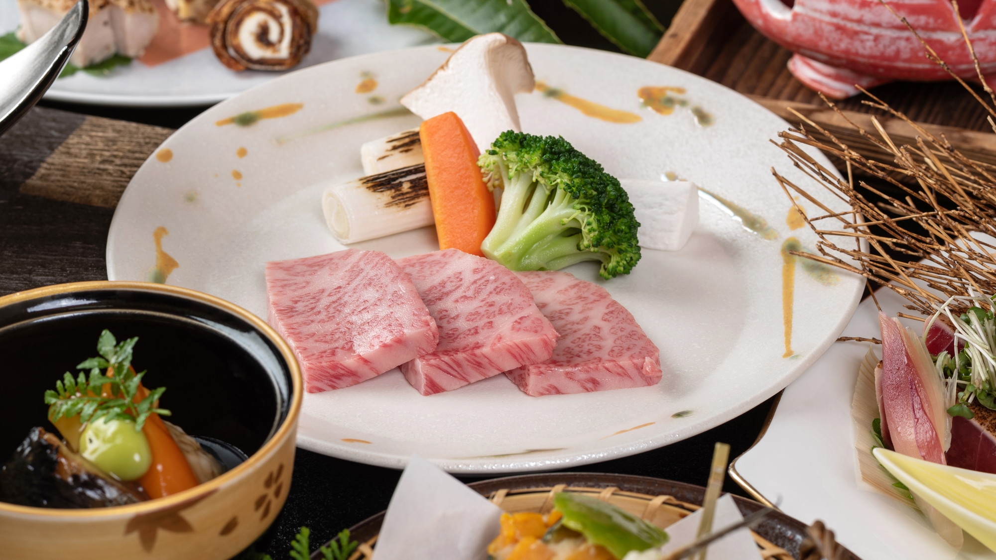 【東海4県＋長野♪県民割！】近場旅行で最大3，200円お得！自社割+館内利用券付プラン＜1泊2食＞