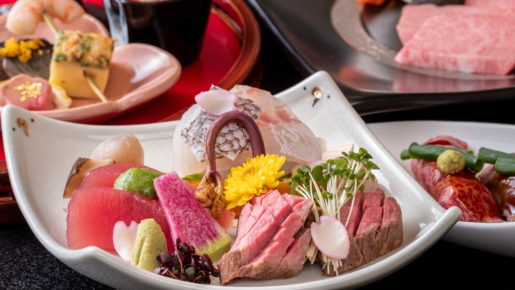 【特選飛騨牛会席“春”/1泊2食】〜とろける肉質「A5飛騨牛」料理5品と春の味覚に舌鼓〜