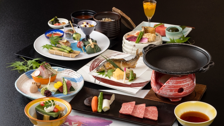 【楽天月末セール】スタンダード/1泊2食〜恵那峡の景観を通じて味わう四季の彩り＜A5飛騨牛使用会席＞