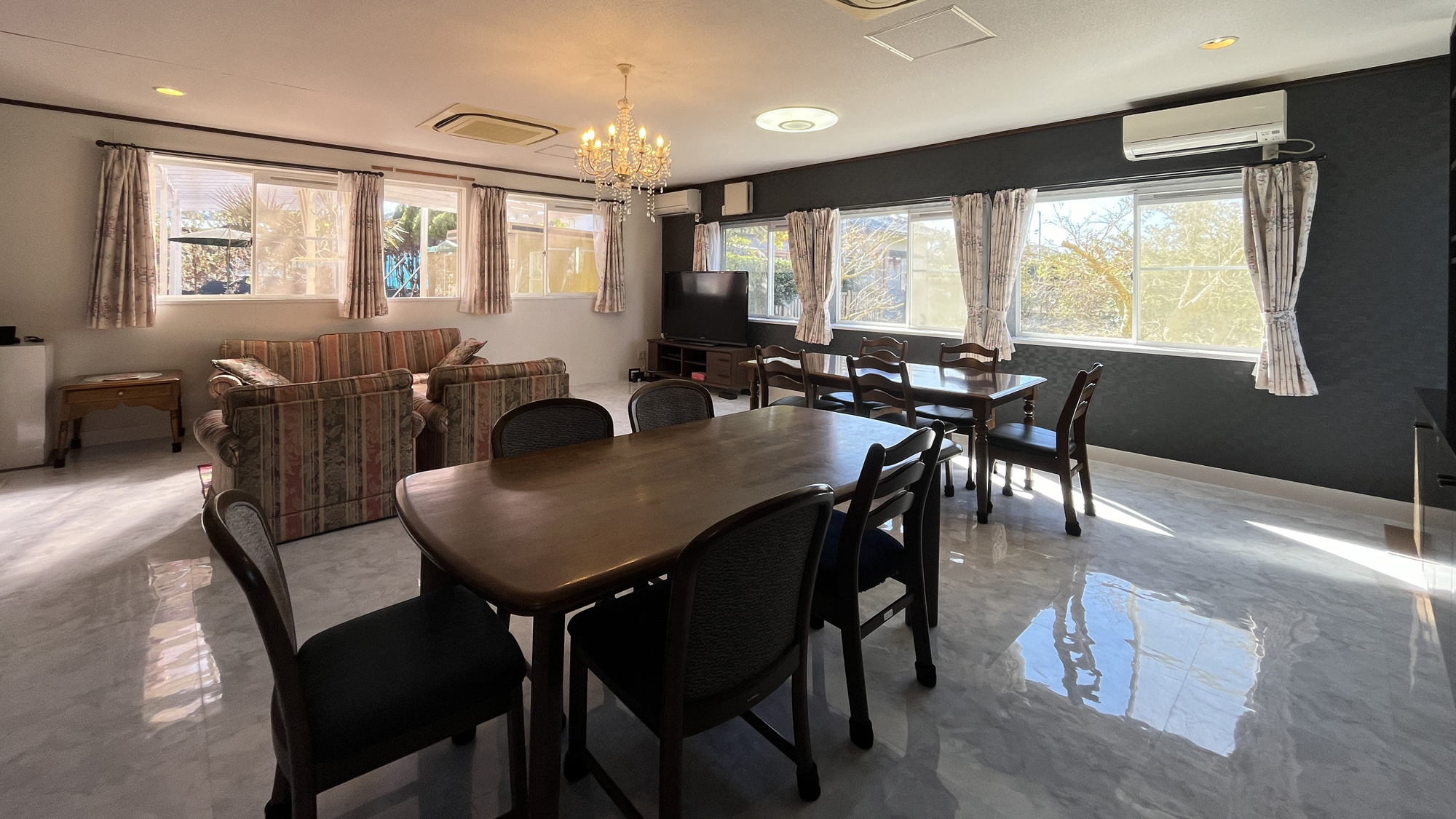 本館【1階】リビング＊