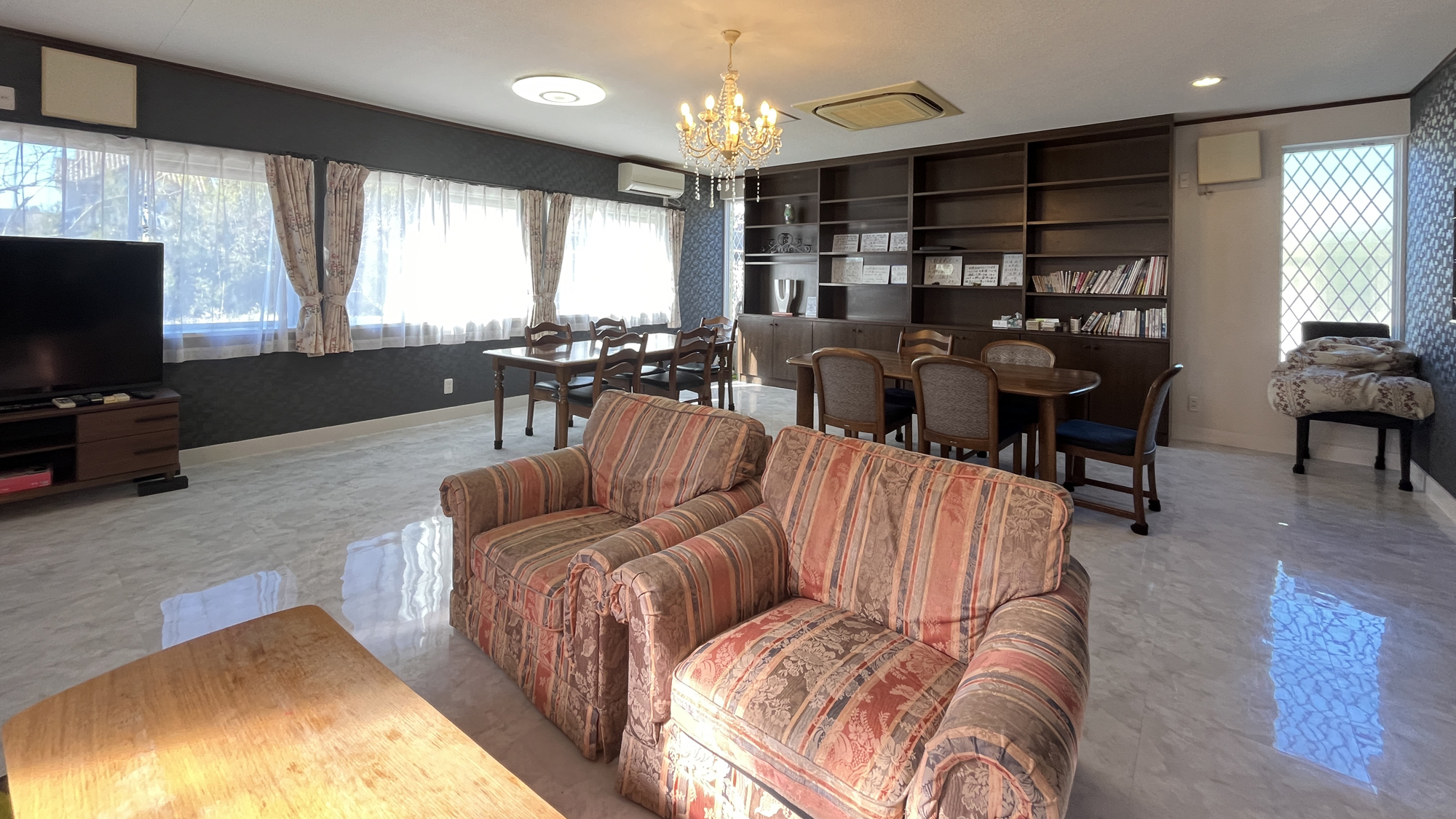 本館【1階】リビング＊