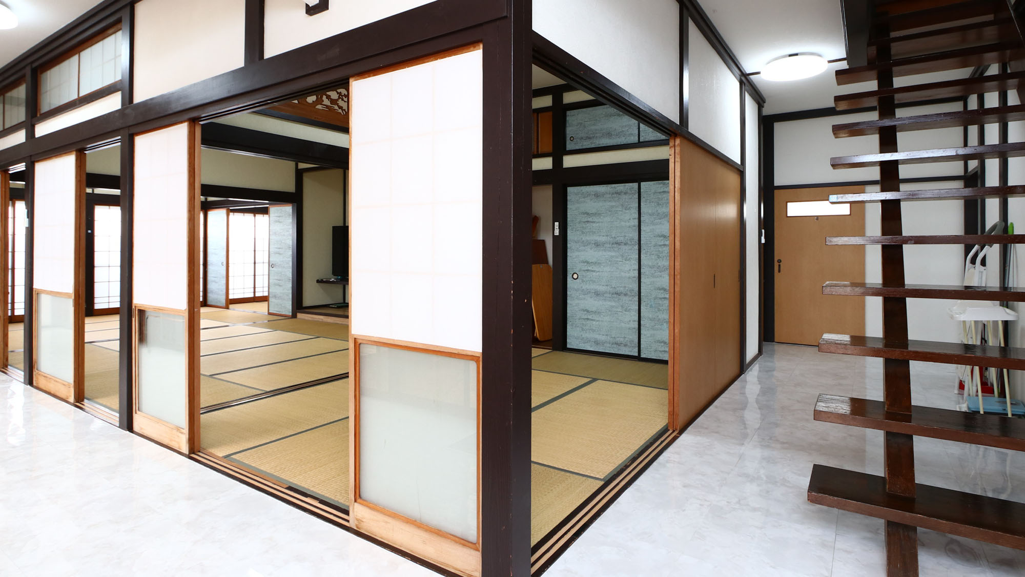 古民家【1階】館内＊