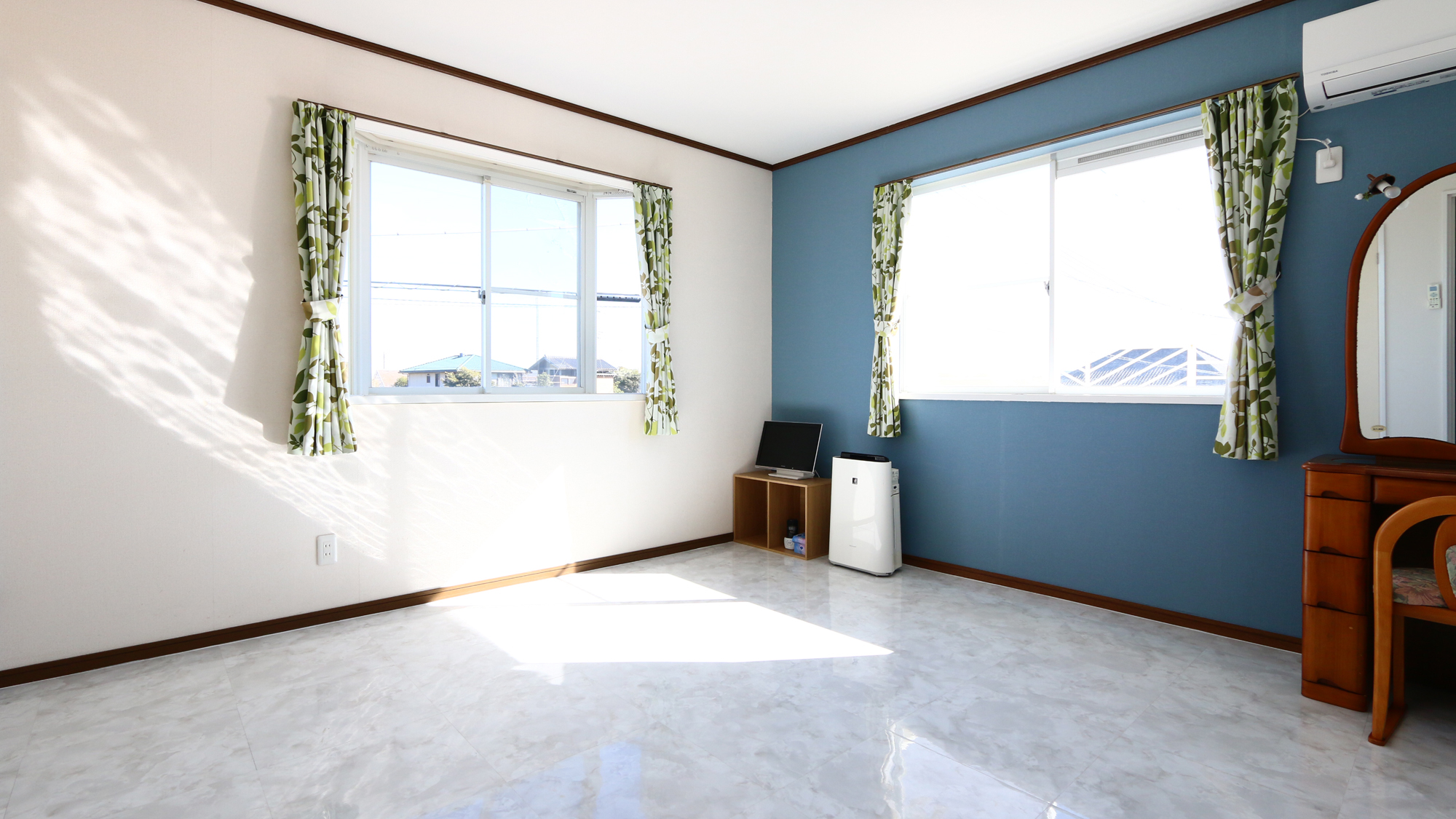 本館【2階】洋室＊