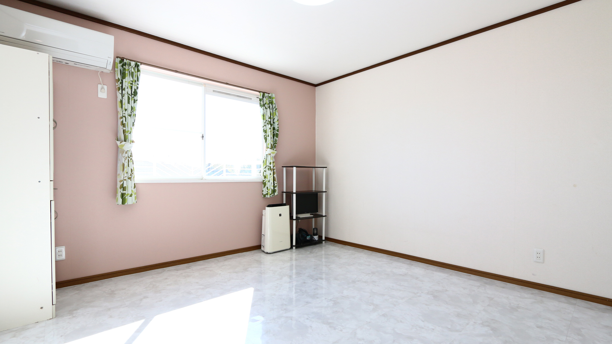 本館【2階】洋室＊