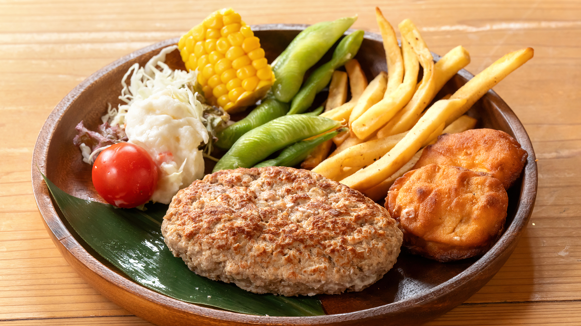 【お子様用夕食】幼児のお子様向け、定番メニューがつまったプレートです。