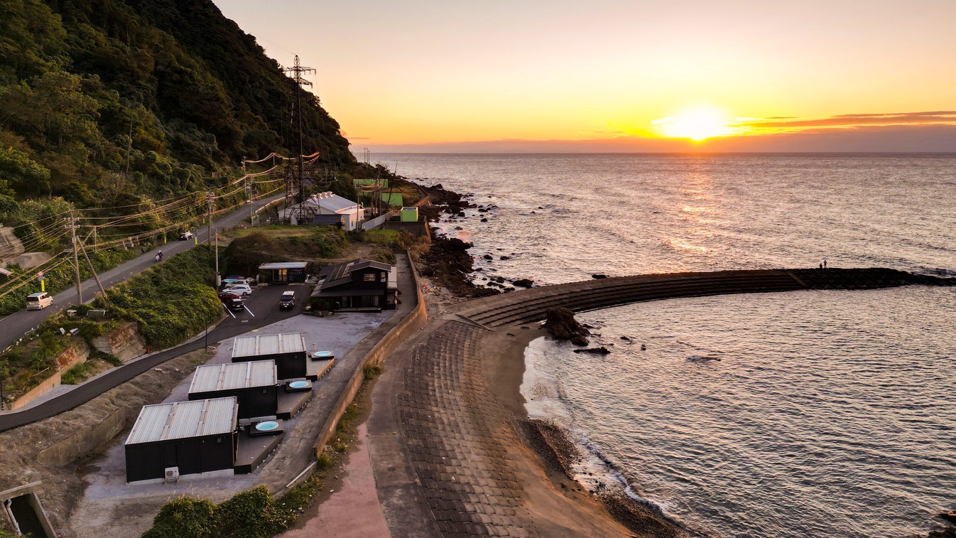 午前釣り船・2食付/越前海岸で豪華海釣り体験！貸し切り船で最高の船釣り体験