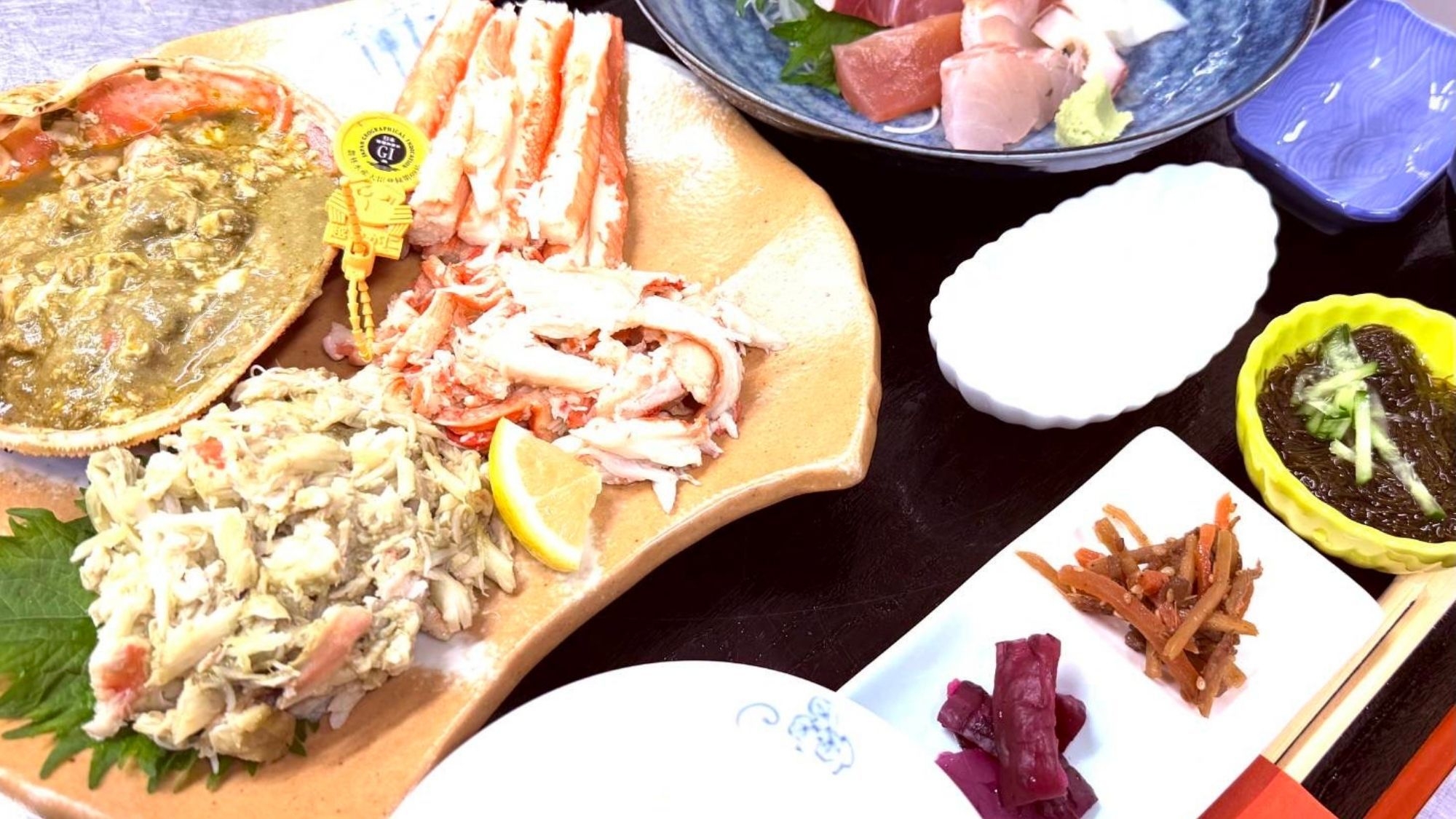 ＜2食付＞福井の冬の味覚を堪能！ずわい蟹御前と海景ジャグジーの貸別荘で過ごすグルメバカンス