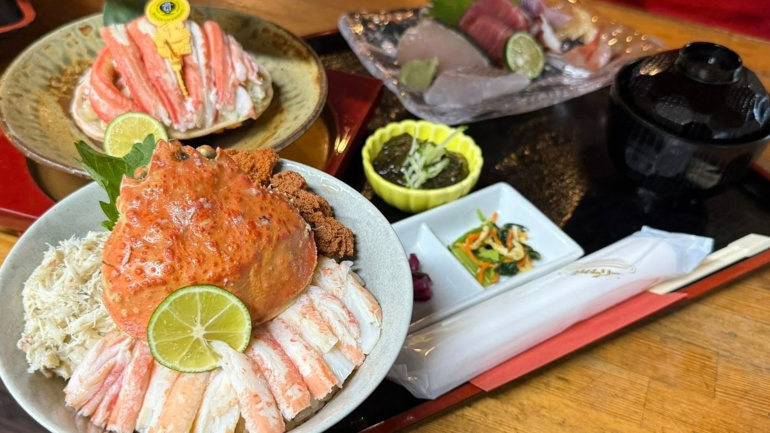 ＜2食付＞福井の冬の味覚を堪能！越前蟹御前と海景ジャグジーの貸別荘で過ごすグルメバカンス