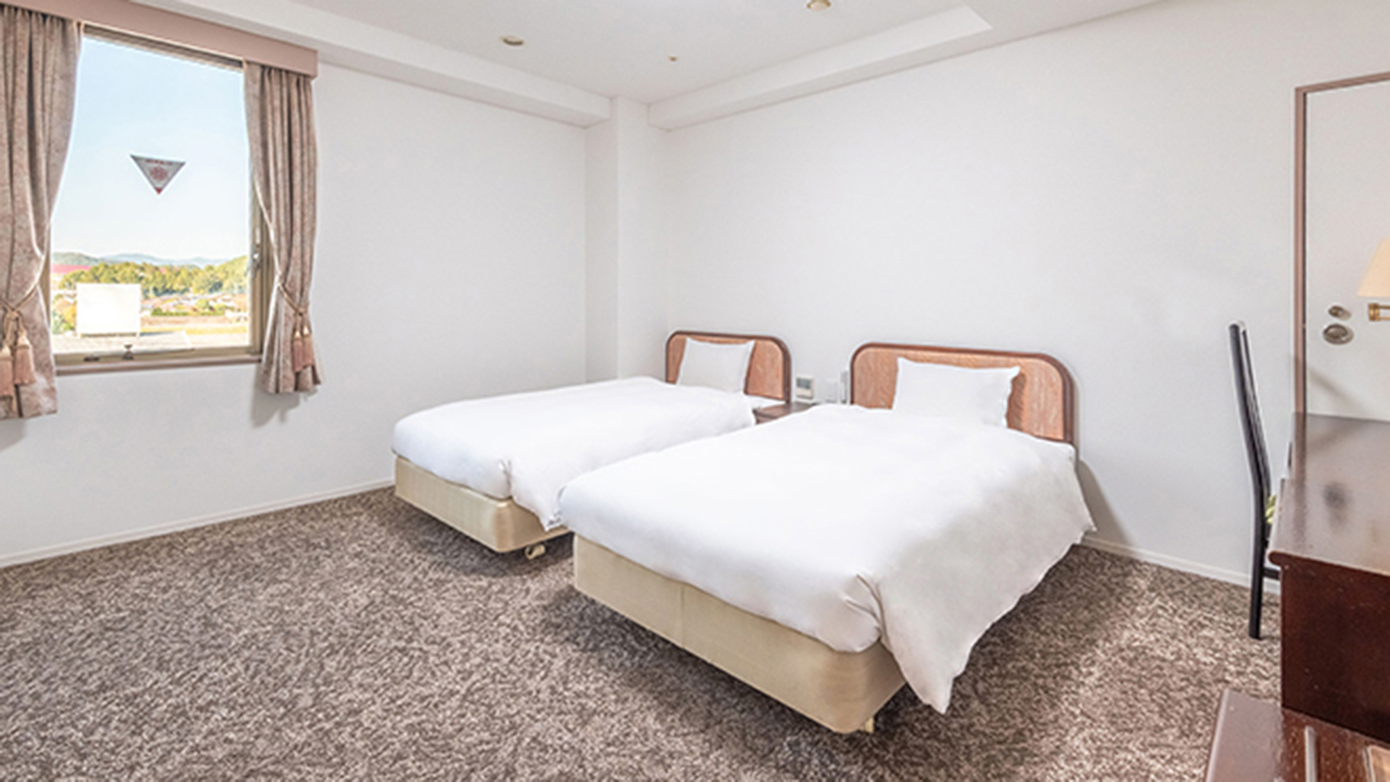 洋室　スーペリアツイン【禁煙】