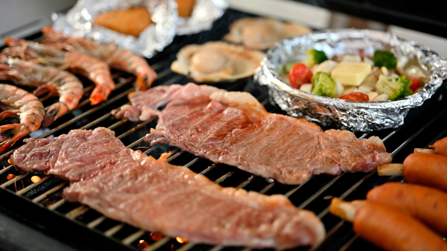【秋の飲み放題プラン｜信州牛BBQ】チェックイン後すぐに乾杯！焚火と星空を楽しむ秋グランピング！