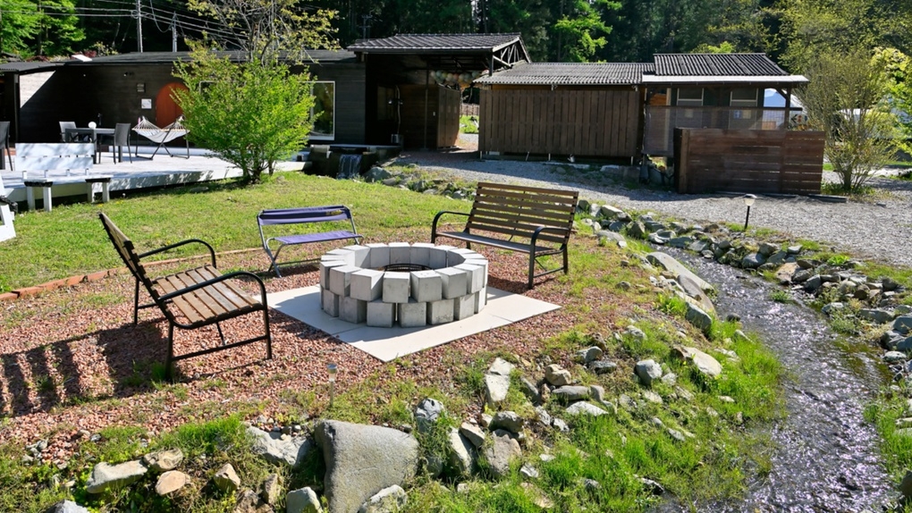 【期間限定！早期予約でお得】食事なしの自由スタイルでお気軽グランピング！川遊び×星空観察/素泊まり