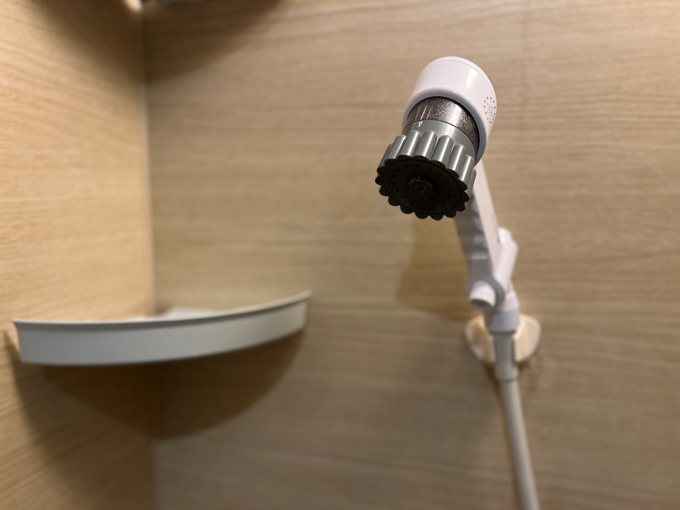 *【高機能シャワー】ミラブルのシャワーヘッド。ご使用後のうるおいと温浴効果をご体感ください。