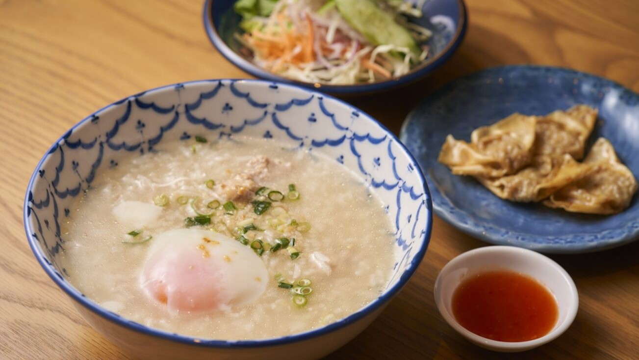 毎朝5種類からお選びいただけるご朝食（タイ風鶏のお粥）