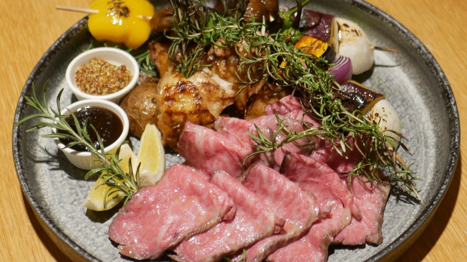 お部屋にサンタがやってくる！「サンタクロースファミリープラン」