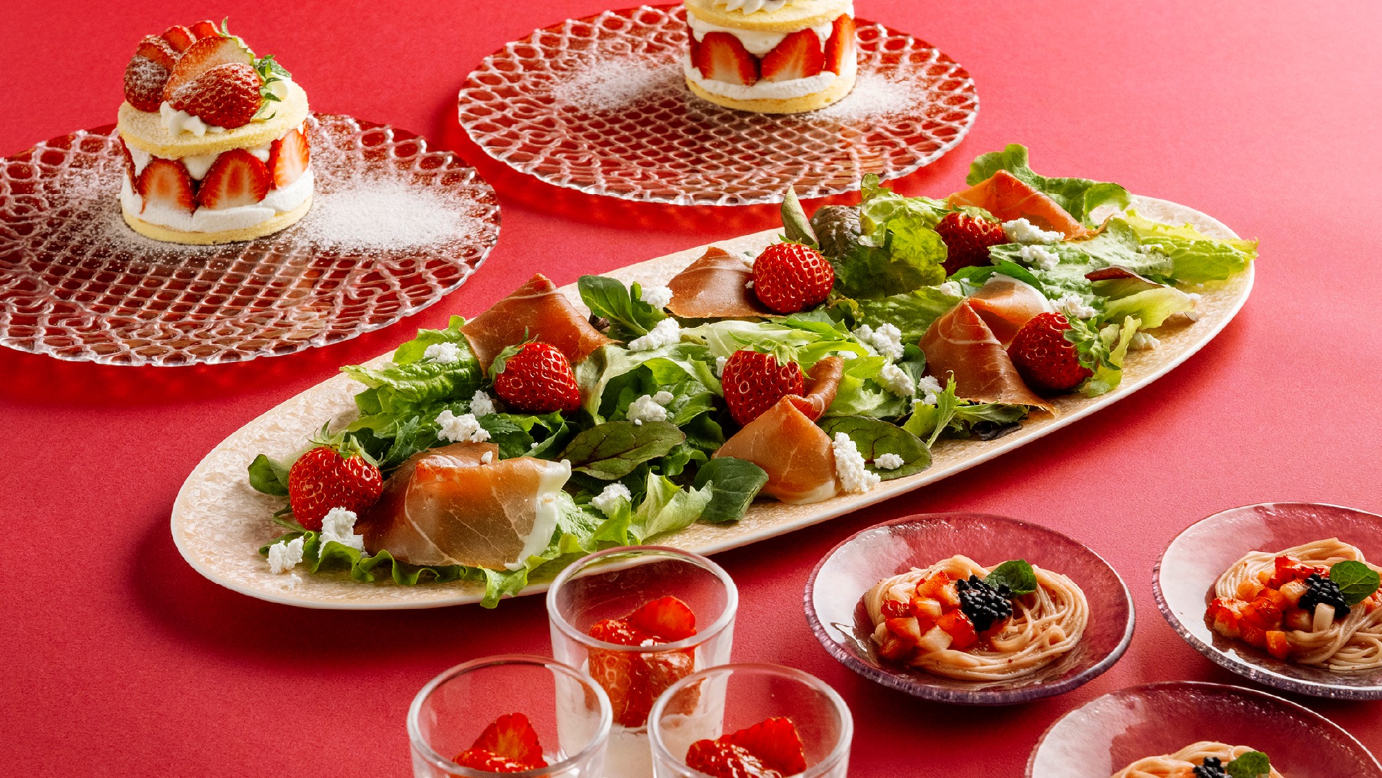 GLAMPROOK Strawberry Escape＜期間限定5月6日迄＞