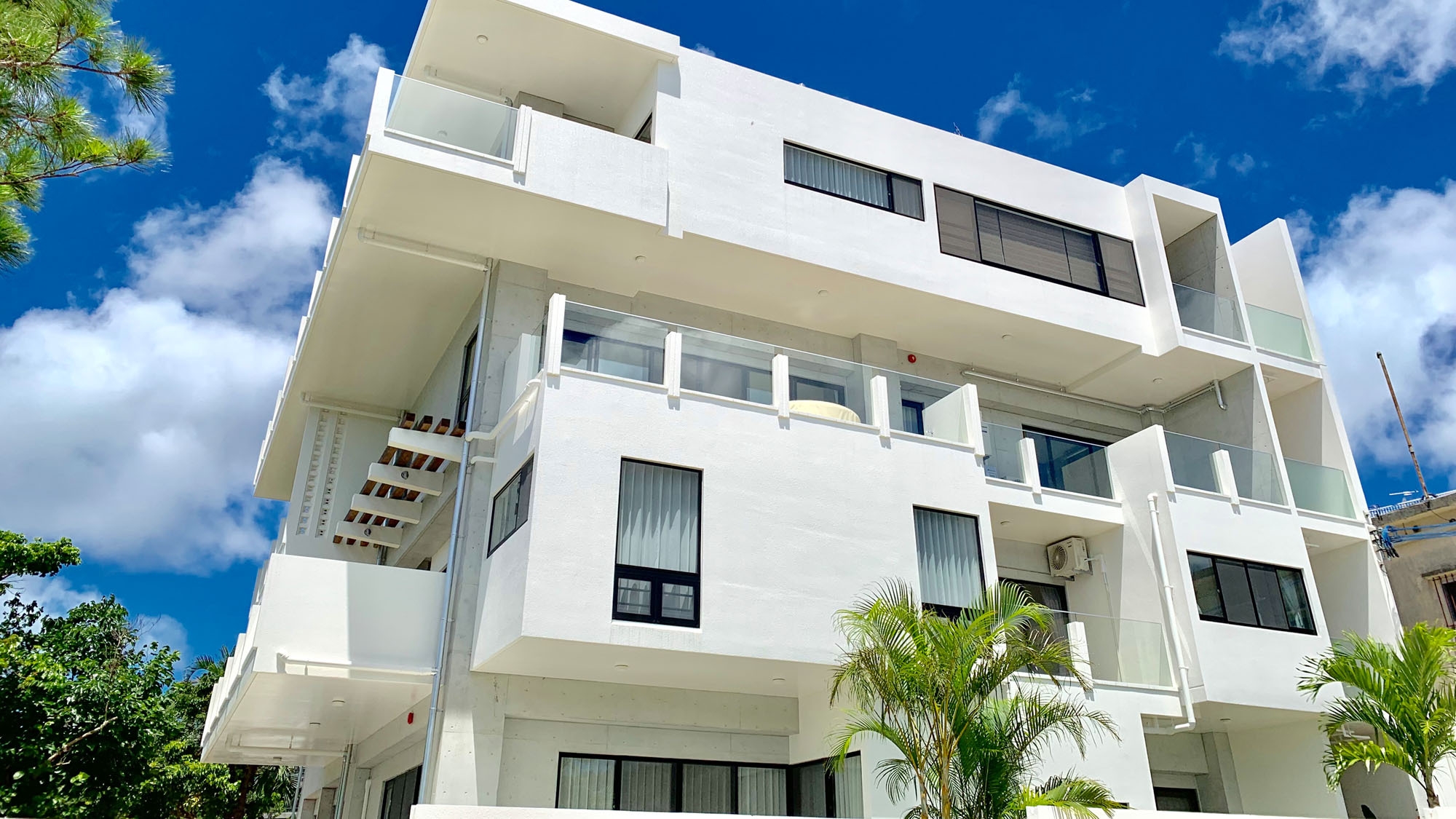 【さき楽45＋3連泊】早め予約＆3連泊〜で25％OFF！全室ジャグジー付コンドミニアムでゆったり滞在