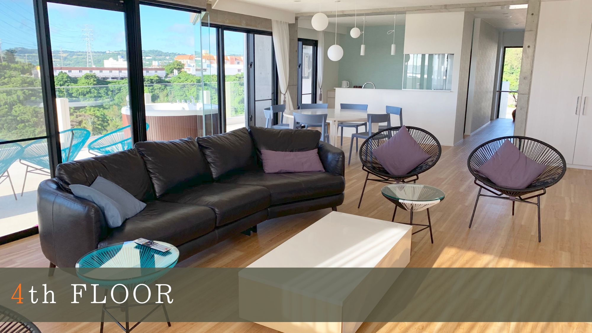 【4F SUMMER ROOM/195㎡/禁煙】ホワイト基調の明るい内装。テラスと一体になった開放的