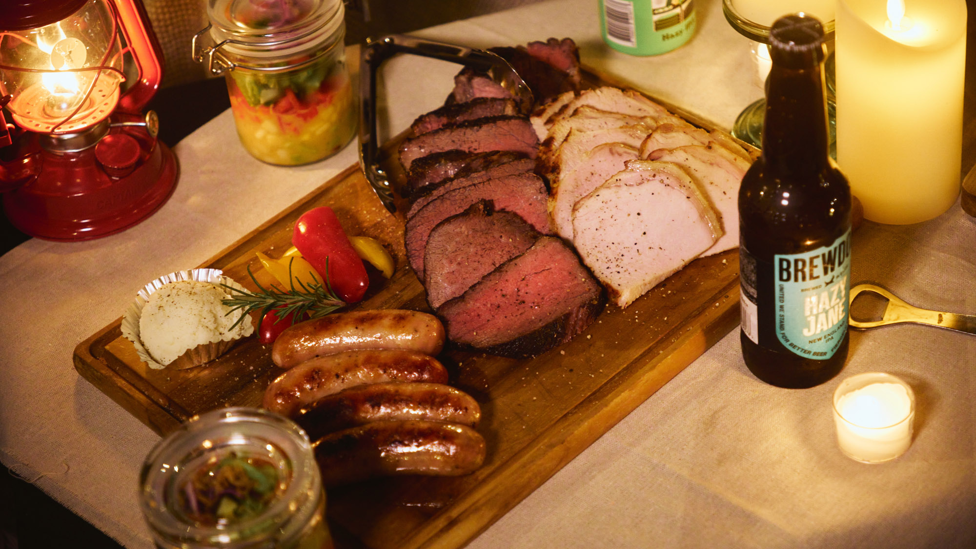 彩り豊かなプレートで楽しむ、贅沢BBQディナー。