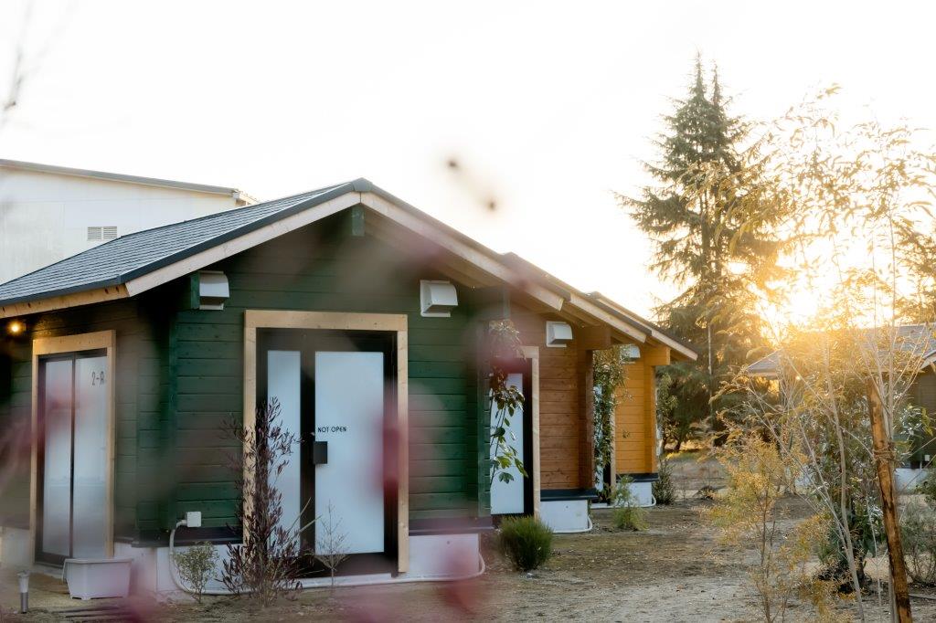 2beds cabin外観