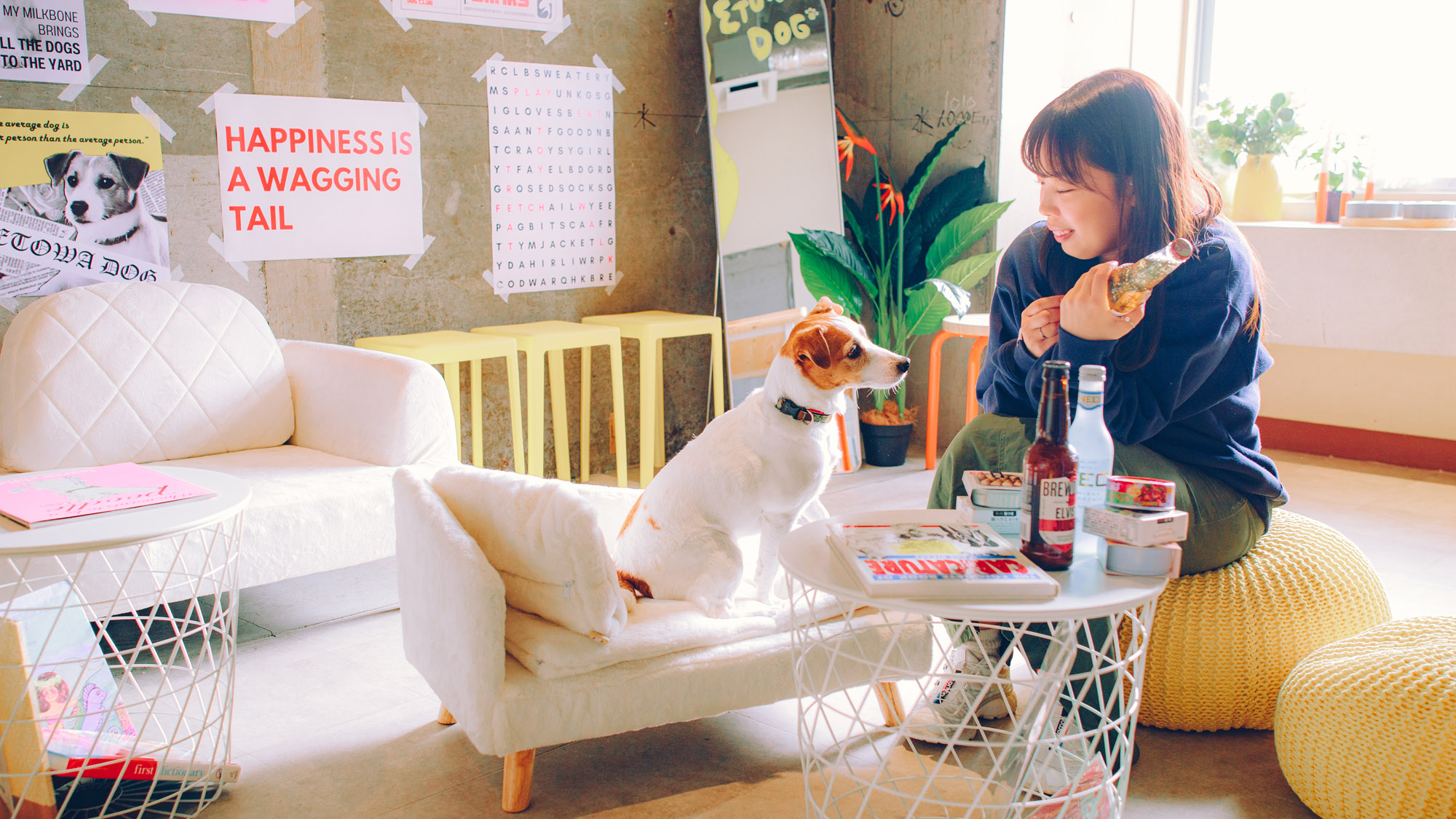 愛犬と一緒に楽しめるおやつタイム。笑顔あふれる特別なひととき。