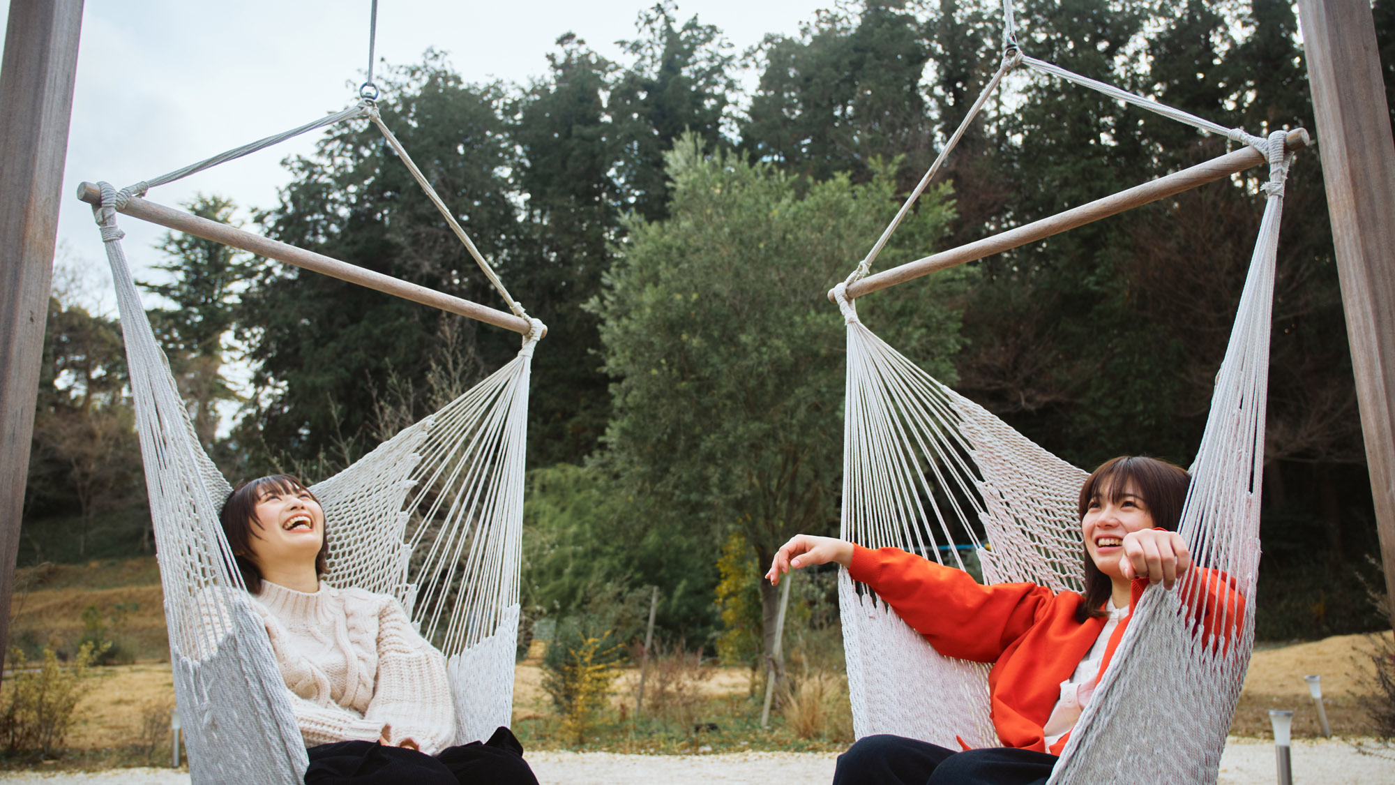 ハンモックでゆらゆら、笑顔あふれるひととき。