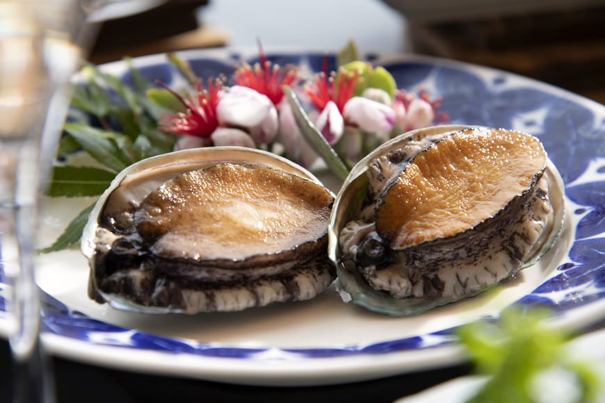 【鮑（あわび）と常陸牛！】1泊2食 海と空と…を満喫できる１番人気のプラン