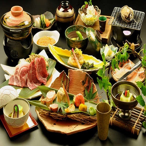 季節の色彩を大切に全て手作りにこだわるお料理