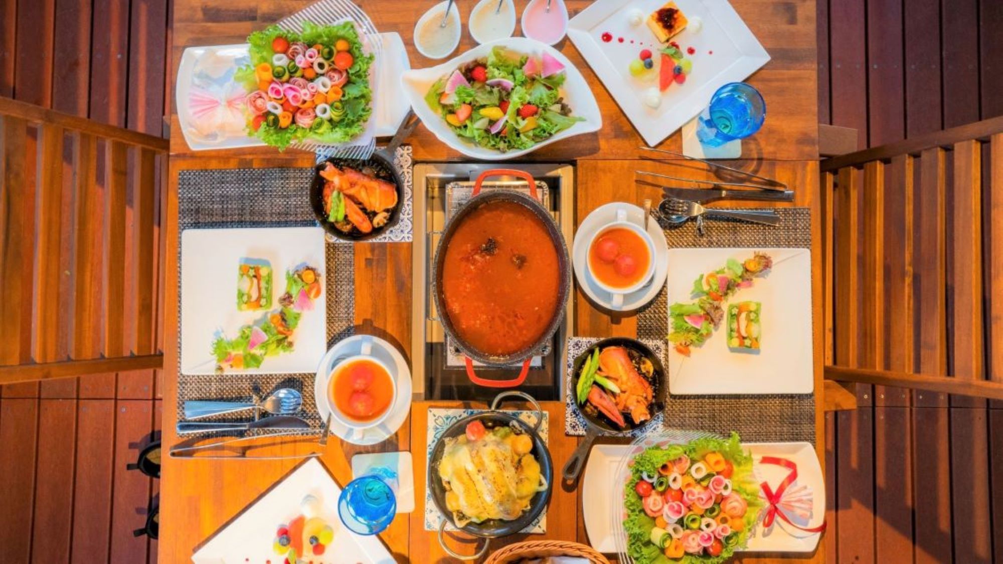 夕食(薬膳鍋プラン)