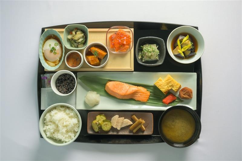 【夏期スタンダード】ニセコひらふのラグジュアリーなライフスタイルホテルで至福のひととき（朝食付き）