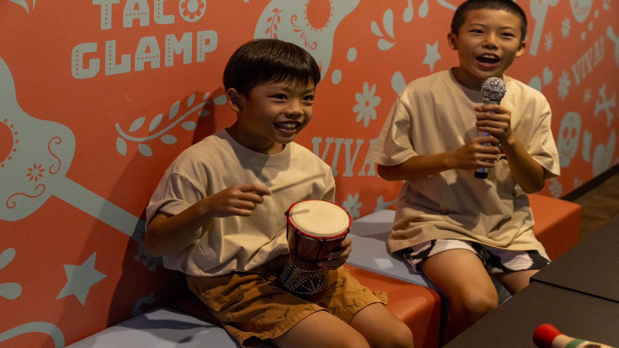 カラオケルーム（有料・当日予約）