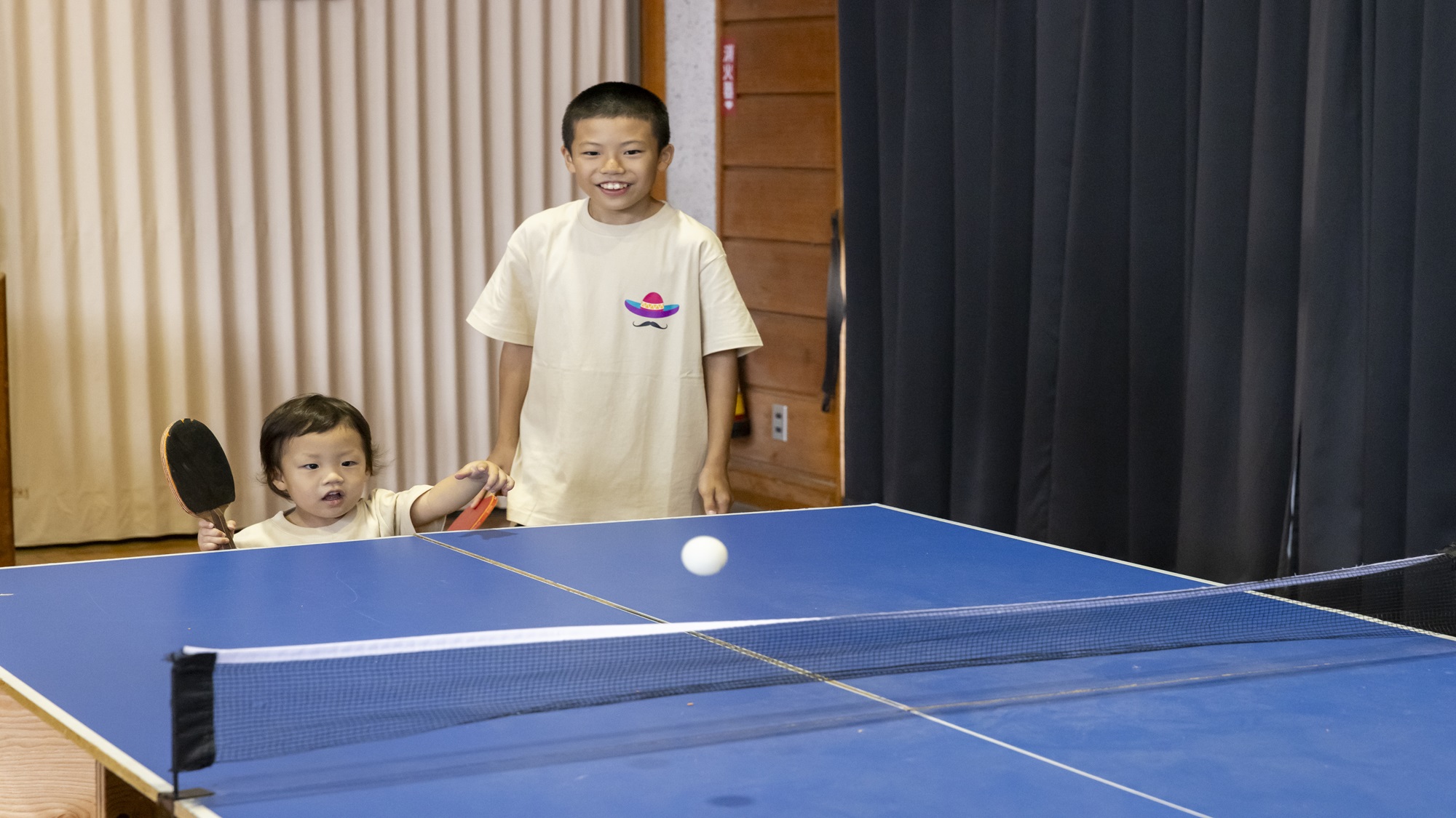 体育館（8:00〜20:00）